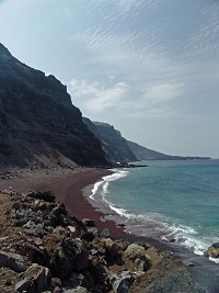 Dlouhá černá pláž na El Hierro