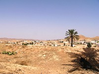 Horké počasí okolí pouštní vesničky Matmata - Tunisko